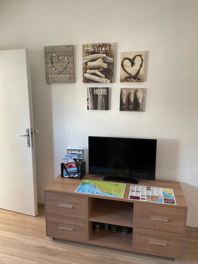 Casa Estancia Apartment Нивице Экстерьер фото